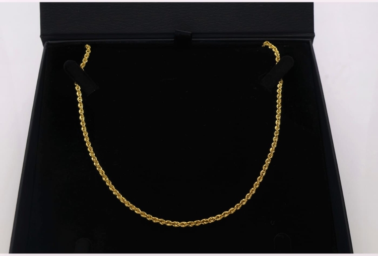 naszyjniki pudelka_1.jpg