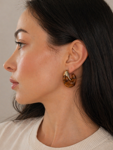 kolczyki z naturalną żywicą